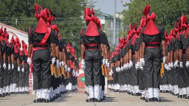 બીબીસી ગુજરાતી આર્મી ઍરફોર્સ નેવી સેના એનડીએ સીડીએસ ઓફિસર વાયુસેના નૌકાદળ