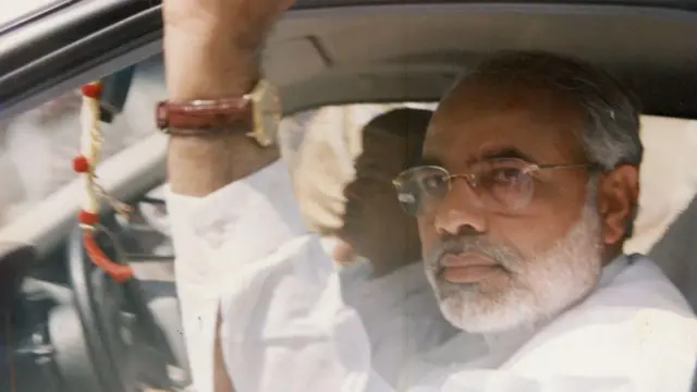 साल 2002 की मोदी की तस्वीर