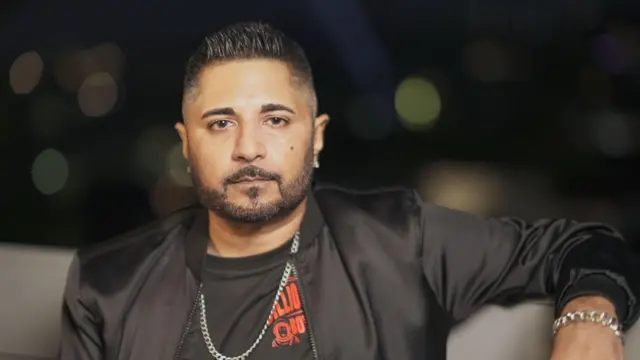 Džeš Negandi je studirao sa Sangom