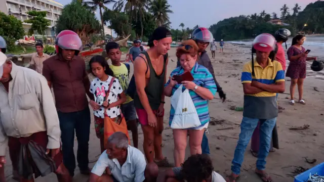 මෙරට සාම්ප්‍රදායික මාදැල් කර්මාන්තයේ යෙදෙන පිරිසගේ පැවැත්ම මෙන්ම සංචාරක ව්‍යාපාරයට එය යොදා ගැනීමට ඇති හැකියාව පිළිබඳ සොයා බලන්නේ නම් මා දැල් කර්මාන්තය රටට ඩොලර් ගෙන එන උල්පතකි. 