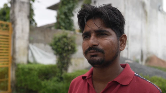 अजय बघेल, स्थानीय निवासी