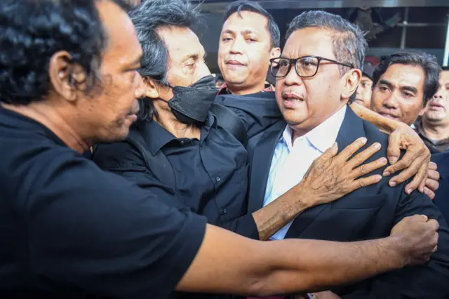 Hasto Kristiyanto, Harun Masiku, KPK