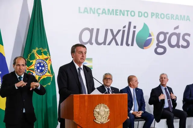  'Lançamento do programa Auxílio Gás". 