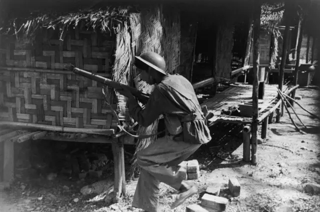 လွတ်လပ်ရေးရစမှာ ပြည်တွင်းစစ်မီး ဟုန်းဟုန်းတောက်ခဲ့