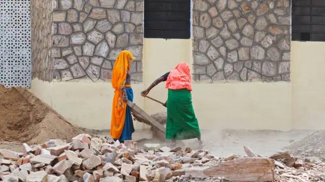 कंस्ट्रक्शन साईट 