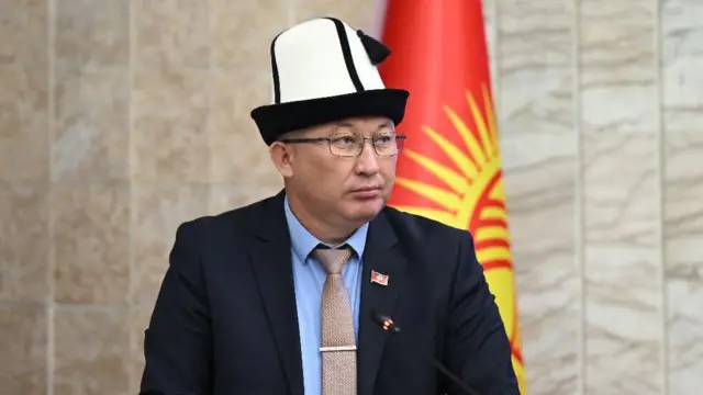  Замирбек Мамасадыков 