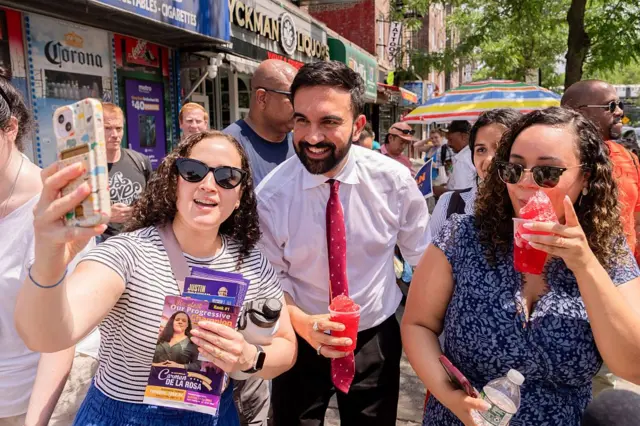 La campaña de Mamdani contó con un amplio despliegue por la ciudad, pero también en distintas redes sociales.