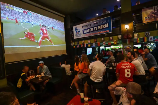 คนชมฟุตบอล