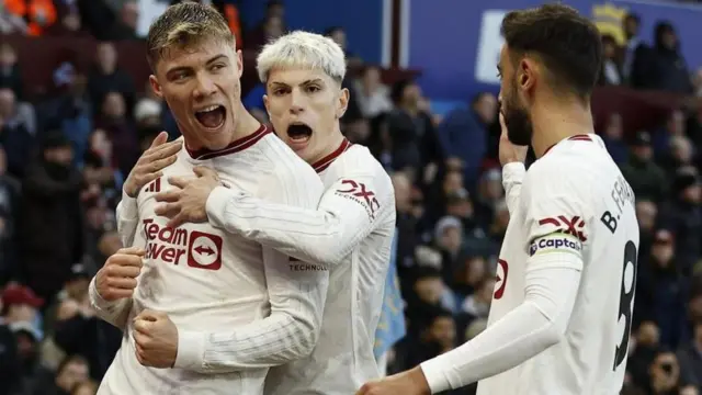 راسموس هویلوند در ماه اوت ۲۰۲۳ با ۷۲ میلیون پوند از آتالانتا به یونایتد پیوست