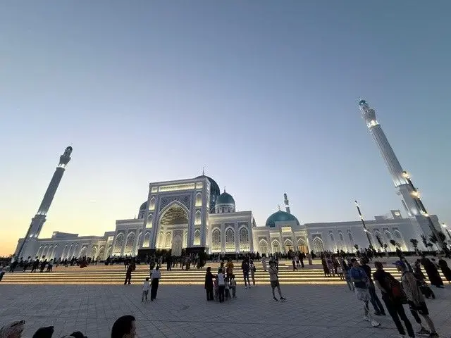 Имом Бухорий мажмуаси