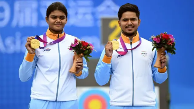 ज्योती सुरेखा वेन्नम आणि ओजस देवतळे