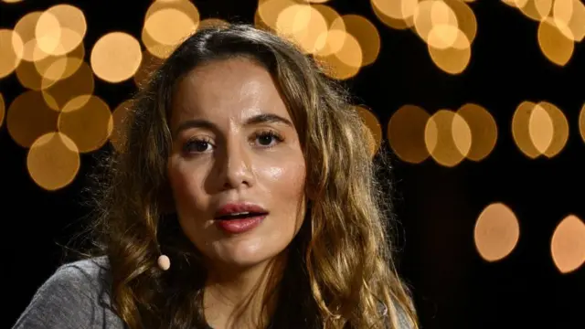 मीरा मूर्ती