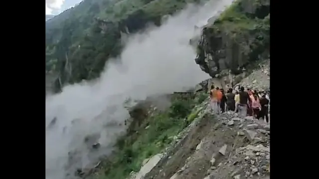 உத்தராகண்ட் நிலச்சரிவு, 30 தமிழர்கள் மீட்பு