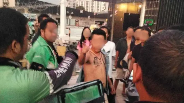 ဇန်နဝါရီ ၁၁ ရက်ညပိုင်းတုန်းက အခြေအနေကို ရိုက်ကူးထားတဲ့ ရုပ်သံမှာ မြင်ရတဲ့ နှစ်ဖက်တင်းမာမှုအခြေအနေ