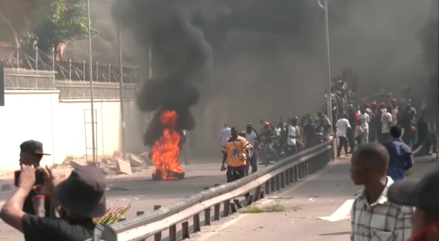 Goma abantu bishwe, Kinshasa ubuserukizi bw'ibihugu burononwa.