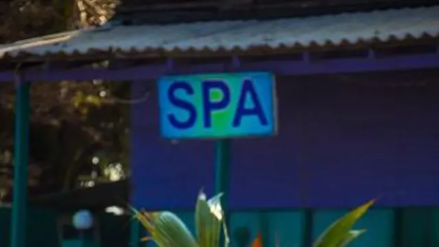 “මගේ තියෙන මෝඩකමට මම ස්පා එකකට ගියා. ඒ ගිහිල්ලත් කිසිම ආරක්ෂාවක් නැතිව මම එතන හැසිරුණේ ඒක මගේ අනිත් මෝඩකම.”