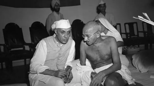 સંઘ, આરએસએસ, મોહન ભાગવત, હિન્દુત્વ, હિન્દુ ધર્મ, મુસ્લિમ ધર્મ, મુસલમાન, ભારતમાં હિન્દુત્વનું રાજકારણ, નરેન્દ્ર મોદી, ગુજરાત, બીબીસી ગુજરાતી, નાગપુર, જવાહરલાલ નહેરુ, મહાત્મા ગાંધી, સાવરકર