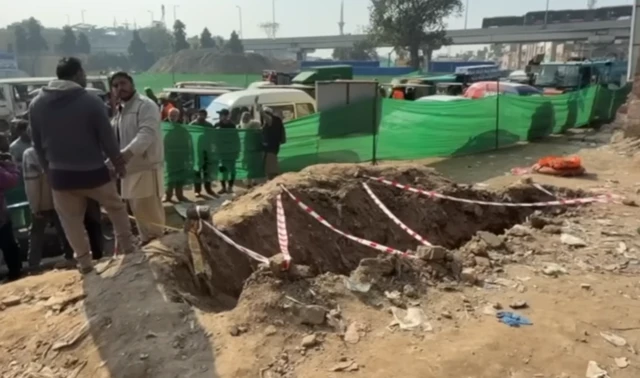 لاہور، مین ہول، سیوریج