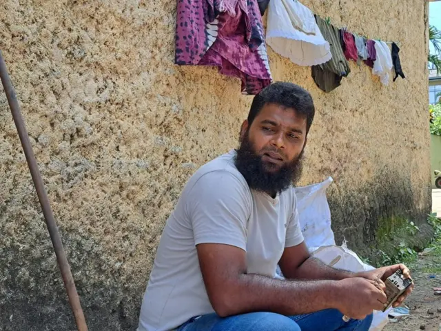 තිස් එක් හැවිරිදි අබු බක්කර්