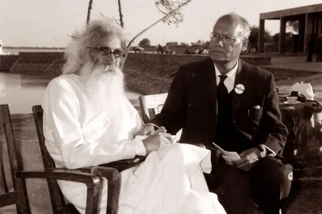 ਮਹਿੰਦਰ ਸਿੰਘ ਰੰਧਾਵਾ