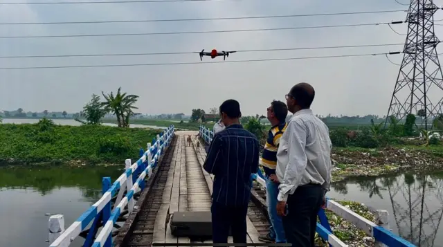 তল্লাশি অভিযানে কাজে লাগানো হচ্ছে ড্রোনও