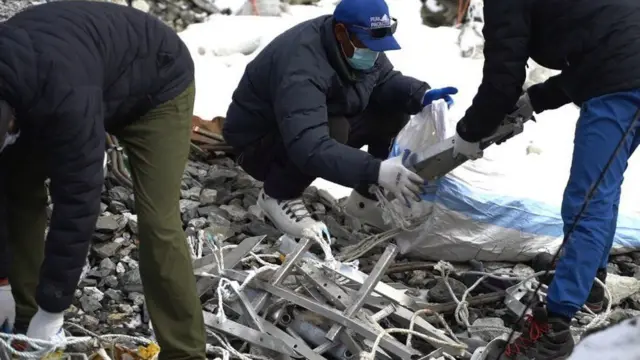 எவரெஸ்ட் சிகரம்