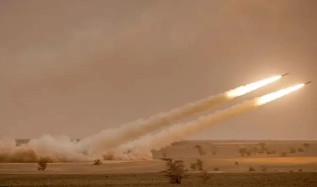 Gantaalka Hamars oo hawada ku jira 