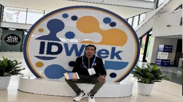 Dr. Jiinenus kora IDWeek irratti