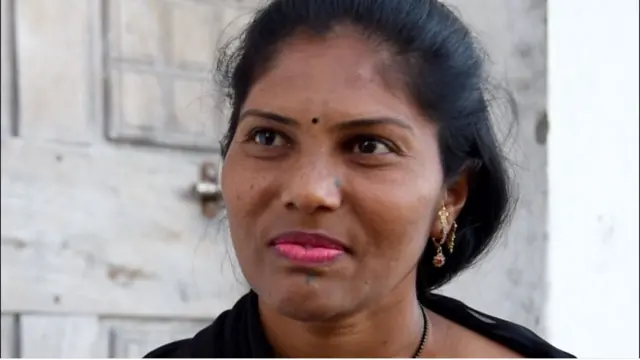 లావణి నృత్యకారిణి