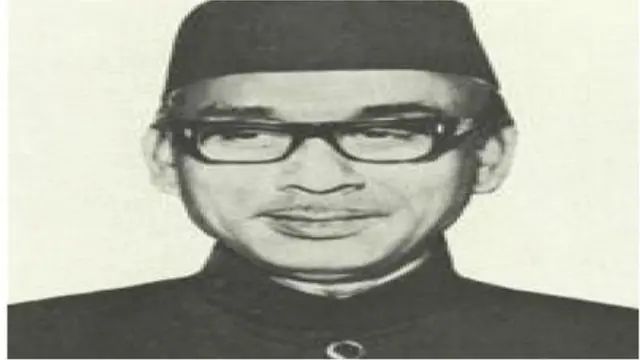 সপরিবারে শেখ মুজিব পরিবারকে হত্যার কয়েক ঘণ্টার মধ্যে রাষ্ট্রপতি হিসাবে শপথ নিয়েছিলেন খন্দকার মোশতাক আহমদ 