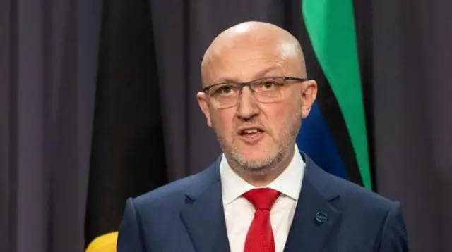 ఆస్ట్రేలియా భద్రతా ఏజెన్సీ చీఫ్ మైక్ బర్గెస్