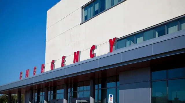 کینیڈا کو ڈاکٹروں سمیت ہنر مند لوگوں کی کمی کا سامنا ہے