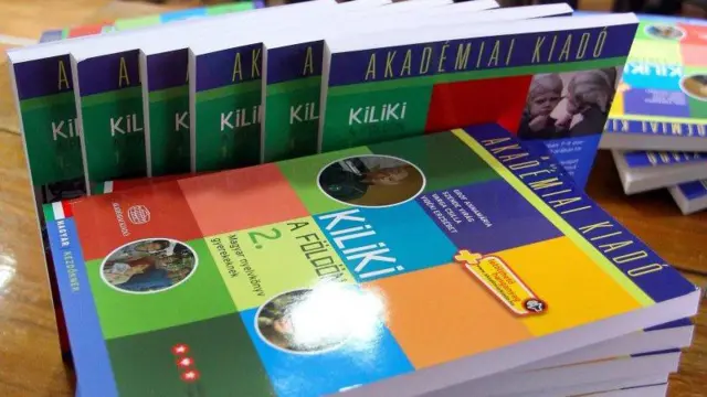 підручники угорською мовою 