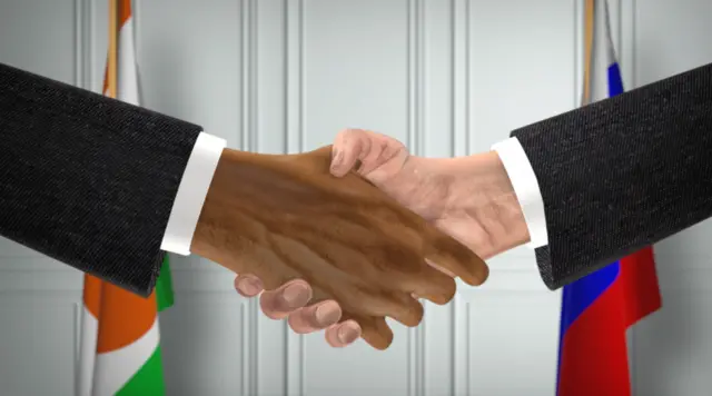 تشير التقارير أن النيجر قد تتحول إلى حليف روسي جديد في منطقة الساحل الغربي الأفريقي