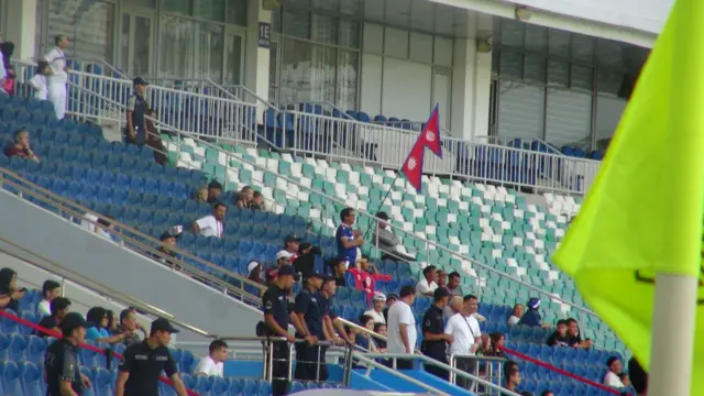 नेपाली फुटबलका समर्थक रङ्गशालामा