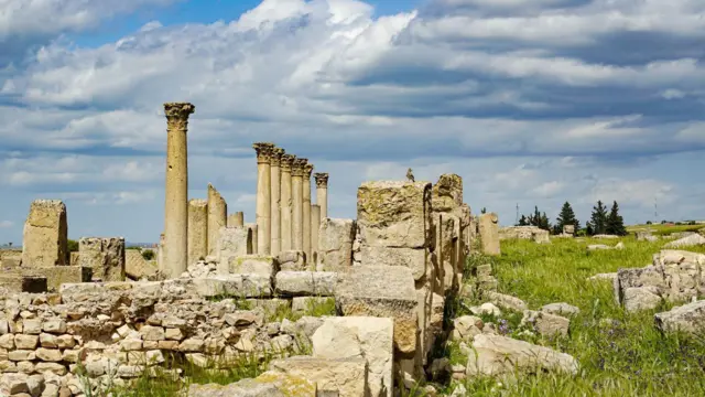 أثار مدينة ماداوروس، شرقي الجزائر، التي تعلم القديس أوغسطين في أكاديميتها الشهيرة
