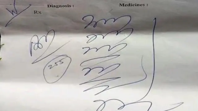 डॉ. दिलीप भानुशाली कहते हैं कि शहरों और बड़े कस्बों में डॉक्टर डिजिटल प्रिस्क्रिप्शन लिखने लगे हैं