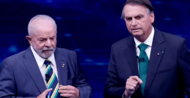 Lula e Jair Bolsonaro durante debate televisivo durante as eleições de 2022
