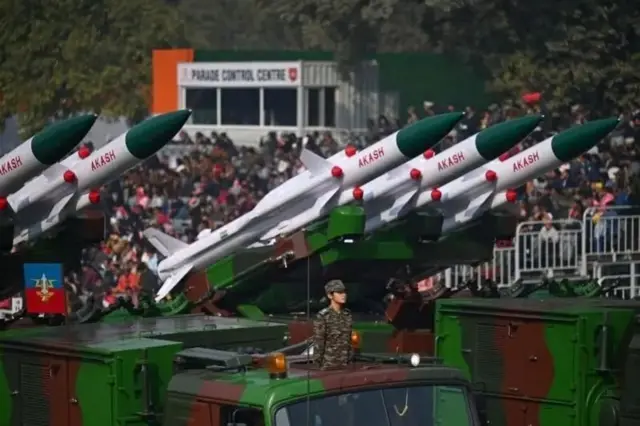ভারতের সামরিক সরঞ্জামের মহড়া
