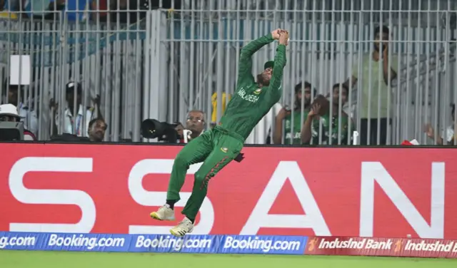 நியூசிலாந்தின் தொடர்வெற்றி தொடருமா? வில்லியம்ஸன் காயம் பின்னடைவா? சவால்கள் என்ன?