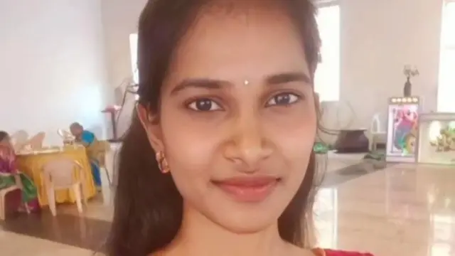 40 సెకన్ల వీడియోతో పాపులరైన శిరీష అలియాస్ బర్రెలక్క