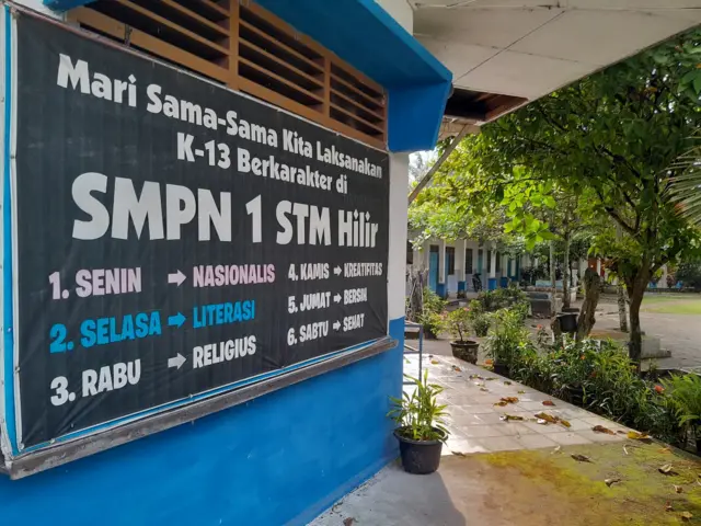SMP Negeri 1 STM Hilir di Deli Serdang, Sumatra Utara.