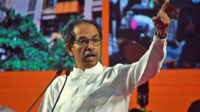 உத்தவ் தாக்கரே