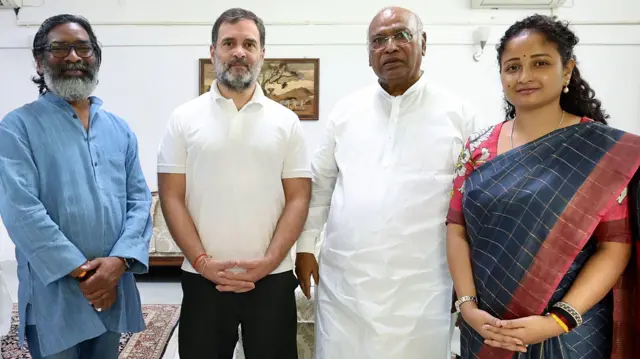 हेमंत सोरेन, राहुल गांधी, मल्लिकार्जुन खड़गे और कल्पना सोरेन