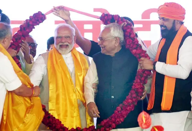 पीएम मोदी, नीतीश कुमार और सम्राट चौधरी