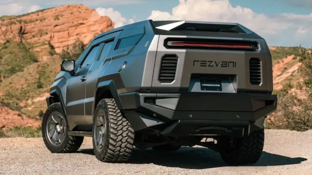 نمای عقب رضوانی ونجنس