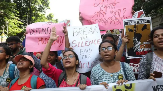 कोलकाता में डॉक्टरों का प्रदर्शन जारी है