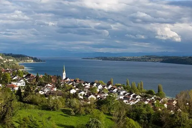 'آسٹریا کی دہائیوں پرانی غیرجانبداری کی پالیسی کا مطلب یہ ہے کہ یہ ملک اپنے وسائل تنازعات پر نہیں بلکہ عوام پر لگاتا ہے۔'