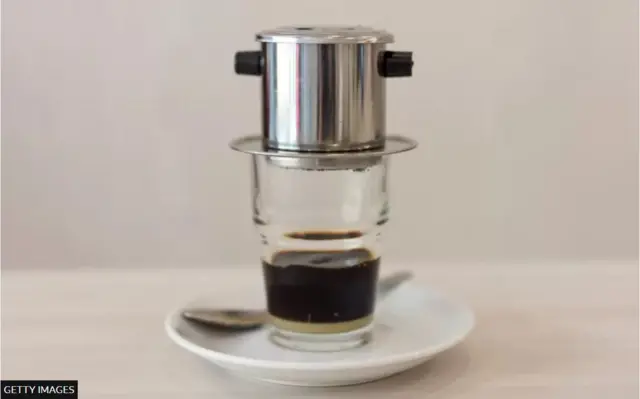 أدوات تقطير القهوة الفيتنامية