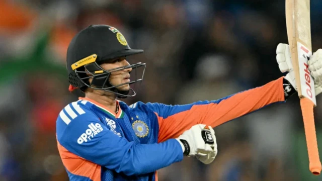 অভিষেক আত্মবিশ্বাসের খোঁজ পেলেন ফাইনালে